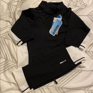 NWT women’s rash guard